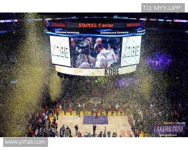 科比在湖人与爵士的谢幕战中创下的辉煌数据与传奇时刻回顾